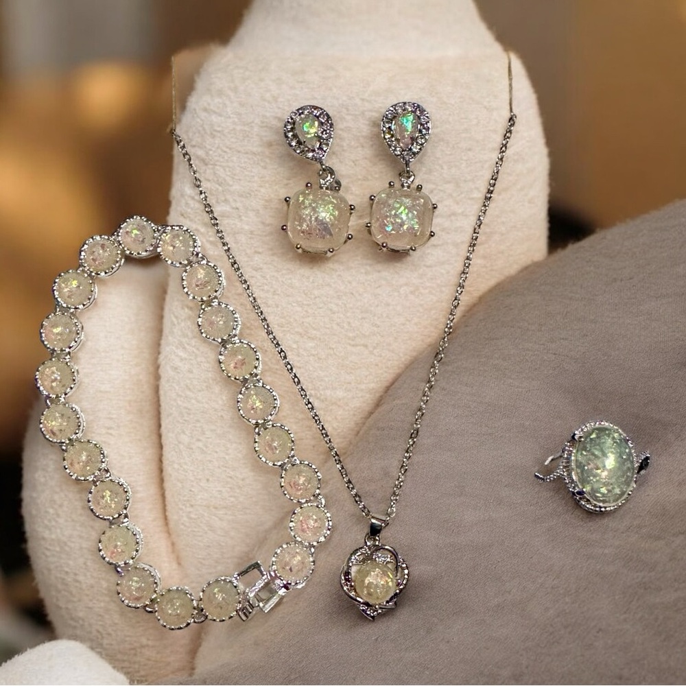 Elegant Silver and Opalescent Jewelry Set